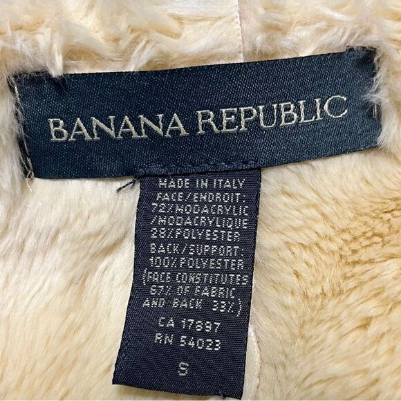Faux Shearling Waist Coat from Banana Republic a Fall Fav! Like New Condition S - Picture 5 of 5